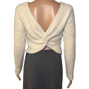 No Boundaries Cream Fuzzy Eyelash Knit Reversible Twist Front Cropped Sweater L